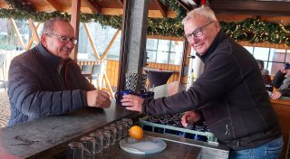 Jeder Weihnachtsmarkt-Besucher in Gütersloh kennt ihn: Bekannter 71-Jähriger vor Abschied