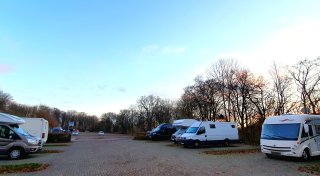 Volle Stellpätze in Bielefeld - Wohnmobilisten oft im Wartemodus