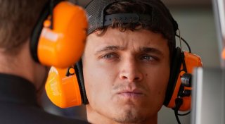 Windige Angelegenheit: Norris Schnellster vor Verstappen