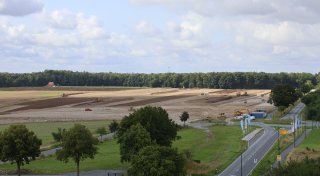 Größer als 25 Fußballfelder: Am Flughafen Paderborn startet das Logistikzentrum von Chefs Culinar