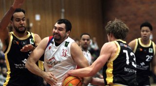 Zurück in die Heimat: Basketball-Riese verlässt die BBG Herford