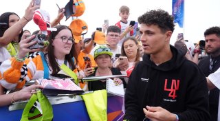 Herz der Formel 1: Silverstone zeigt Boom des Renngeschäfts