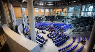 Bundestag stimmt Absicherung des Deutschlandtickets zu
