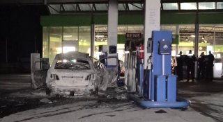 Axt-Mann nach Brand an Tankstelle in U-Haft