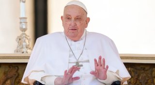 Papst Franziskus empfängt König Charles im Vatikan