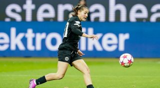 Frankfurts Fußballerinnen mit 3:0 in Jena