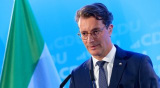 Wüst aus dem Rennen - Rückenwind für Merz