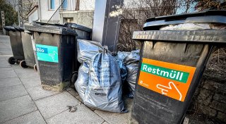 Ärger um volle Mülltonnen in Bielefeld: Wann werden sie nun geleert?