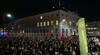 Zehntausende protestieren in Österreich gegen Rechts