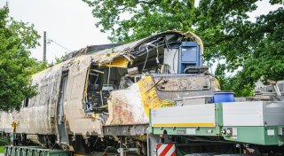 Zug-Bergung dauert länger - Kinder unter Verletzten