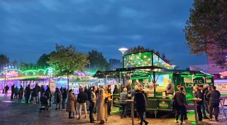Mit vielen Fotos: Cityfest in Espelkamp hat endlich wieder ein richtiges Festzelt