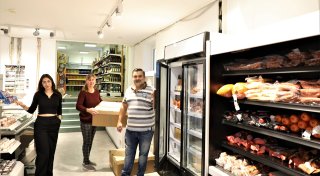 „Casa Europa“: Internationaler Lebensmittel-Laden öffnet in Warburg