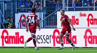 In Unterzahl und mit Geniestreich: Arminia Bielefeld schlägt Holstein Kiel 2:0