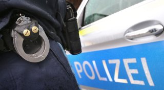 Polizei fasst fünf Männer nach Dating-App-Fallen