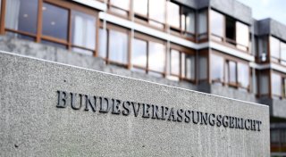 Rechtlicher Schutz des Verfassungsgerichts kann nur der erste Schritt sein