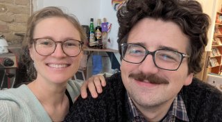 Frau aus dem Kreis Gütersloh erfüllt sich Kindheitstraum und eröffnet einzigartiges Café