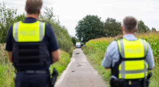Rätsel um Leichen in Maisfeld: Identität eines Toten geklärt