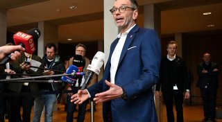 Regierungsgespräche in Österreich auf Messers Schneide