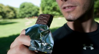 Proteinriegel im Test: Achtung, unappetitliche Füllstoffe!