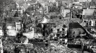 Bombenhagel in Bielefeld: Wie Ilse Eßmann den 30. September 1944 überlebte