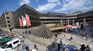 Live dabei sein im Rathaus: Wer wird Bielefelds neuer Oberbürgermeister?