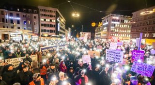 Bielefelder AfD ärgert sich über „Daumen hoch“ für Anti-AfD-Post auf Instagram