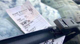 Bielefeld verschärft Kontrollen: Knöllchen gibt es jetzt auch am Sonntag