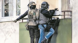 Polizei Bielefeld korrigiert sich: Schüsse im Drogenrausch trafen sogar zwei Opfer