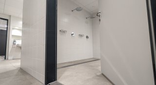 Nackt duschen mit Jugendlichen? Schwere Vorwürfe gegen Trainer einer Bielefelder Jugendmannschaft