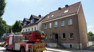 Geschwister retten sich nach missglücktem Kochversuch in Büren aus brennender Wohnung