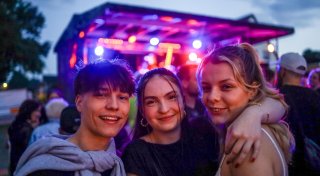 Herford feiert großes Dorffest mit Traktor-Pulling, Pils und ganz viel Party