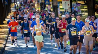 Mit vielen Fotos: „Run & Roll City“ 2025 eroberte die Bielefelder Innenstadt