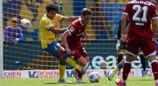 Arminia Bielefeld rettet einen Punkt bei Eintracht Braunschweig