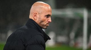 Kein Bekenntnis zu Simonis: Wolfsburg-Trainer vor dem Aus?