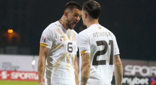 Paderborns Nationalspieler Visar Musliu jubelt und wird dann zum Pechvogel