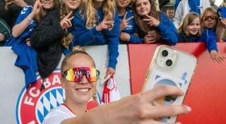 Bayern-Fußballerinnen wollen «Kirsche auf die Torte» setzen