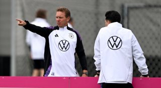 Start mit komplettem Kader: Auch Wirtz im DFB-Training