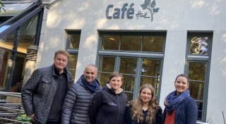 „Gewohntes bleibt, Neues kommt“: Das sind die neuen Betreiber eines beliebten Herforder Cafés