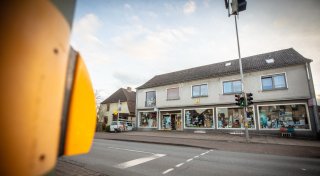 Ampel im Bielefelder Norden: Gefahr für Schulkinder am Haushaltswarengeschäft Seidel