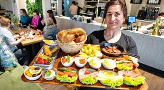 Im „Cerdo“ im Bielefelder Osten genießen die Gäste orientalische Frühstückskultur