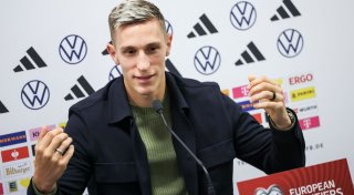Beim Thema FC Bayern wird BVB-Profi Schlotterbeck wortkarg