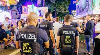 Mehr Polizei und schärfere Kontrollen bei Volksfesten in OWL