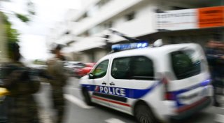 Nantes: Eine Tote und Verletzte bei Messerangriff in Schule