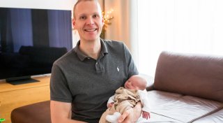 Plötzliche Wehen im Parkbad im Kreis Gütersloh - Baby Annalia hat es eilig