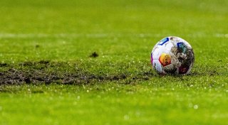 Nach Zusammenprall: Junger Torwart in Spanien hirntot