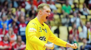 Späth-Gala: Handballer feiern WM-Kantersieg