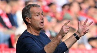 Unbesiegt, aber unter Druck: Hjulmand und Bayer gegen PSG