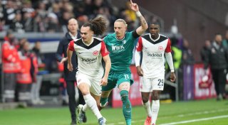 Nur 2:2 gegen Augsburg: Eintracht nicht in der Spur