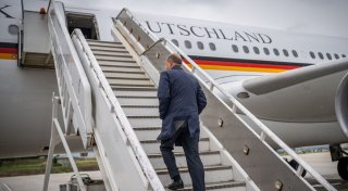 Scholz' Reise ins Ungewisse: Erstmal G20, aber was dann?