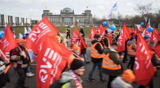 Bahn und EVG reden weiter - noch keine Einigung in Sicht